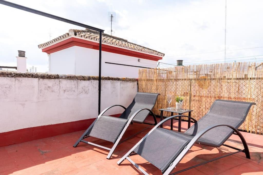 Behouse Sierpes Appartement Sevilla Buitenkant foto